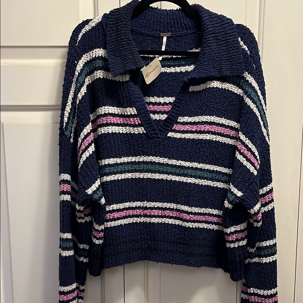 FREE PEOPLE Blue and White V-Neck Sweater